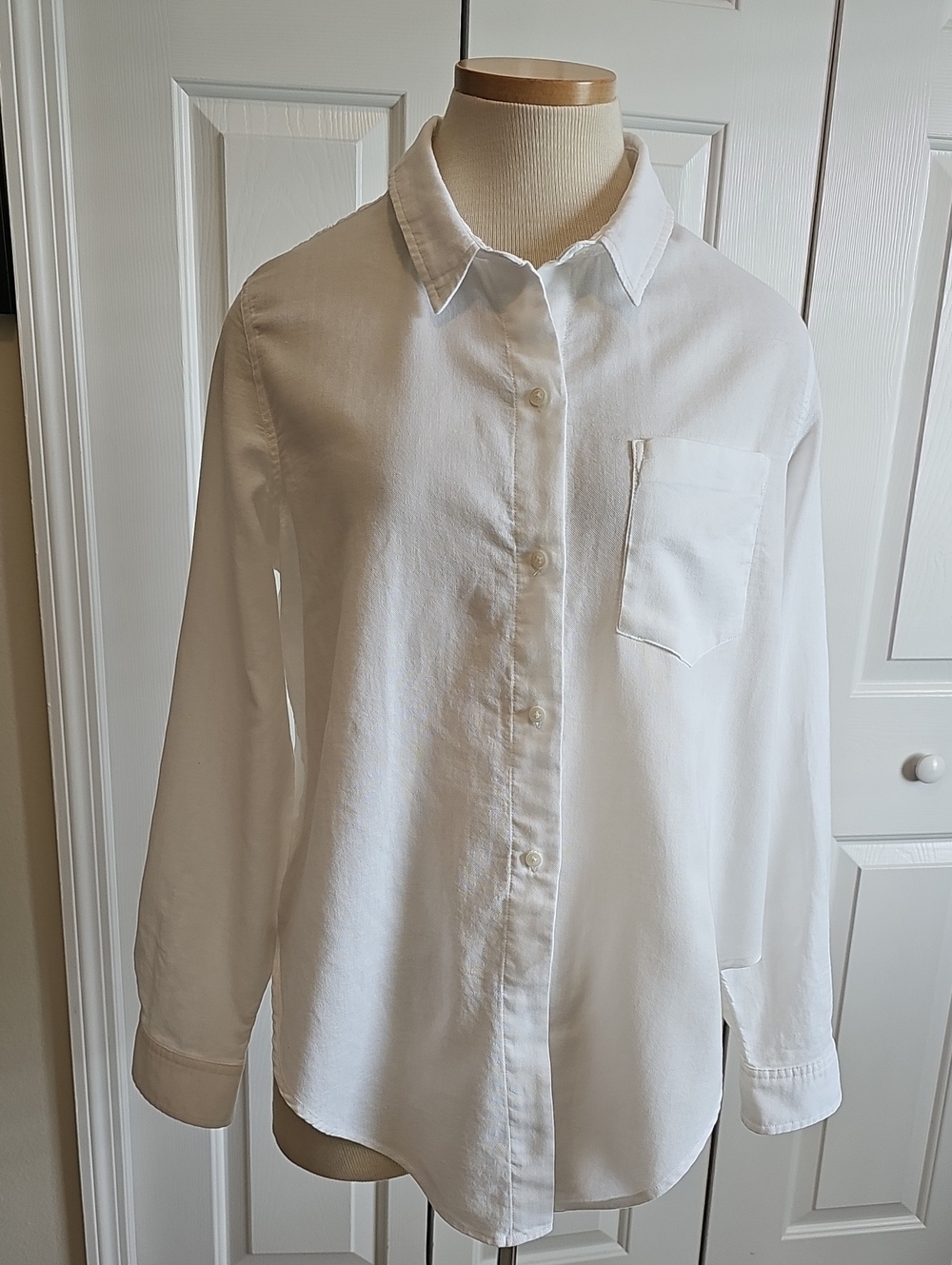 MadwellClassic White Button-Down Shirt With Tie Front. Long Sl. XXL